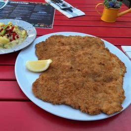 Promontor Kertvendéglő Budapest - Étel/ital