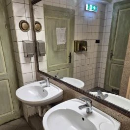 Publin Irish Pub - Madách Imre tér Budapest - Mosdó