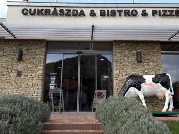 Punto Cukrászda & Bistro & Pizzéria Budaörs