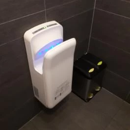 Punto Cukrászda & Bistro & Pizzéria Budaörs - Mosdó