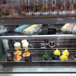 Punto Cukrászda & Bistro & Pizzéria Budaörs - Étel/ital