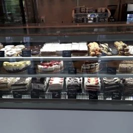 Punto Cukrászda & Bistro & Pizzéria Budaörs - Étel/ital