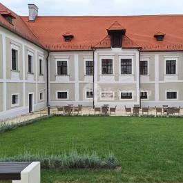 Püspöki Palota Sümeg - Külső kép