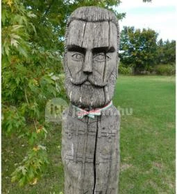 Pusztavacsi templomrom