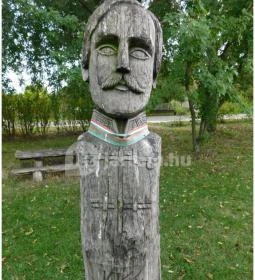 Pusztavacsi templomrom