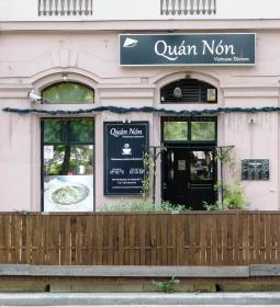 Quán Nón Vietnámi Étterem - Erzsébet tér