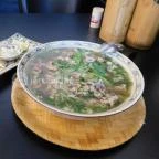 Quán Nón Vietnámi Étterem - Erzsébet tér Budapest - Étel/ital