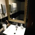 Quán Nón Vietnámi Étterem - Erzsébet tér Budapest - Mosdó