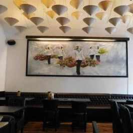 Quán Nón Vietnámi Étterem - Erzsébet tér Budapest - Belső