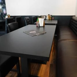 Quán Nón Vietnámi Étterem - Erzsébet tér Budapest - Belső