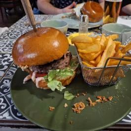 Quentin's Burger Budapest - Étel/ital
