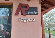 R Café Fagyizó Pusztaszabolcs