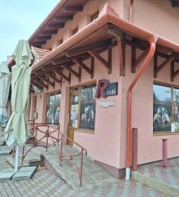 R Café Fagyizó