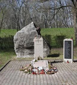 Radnóti abdai síremléke