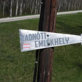 Radnóti abdai síremléke, Abda - Egyéb