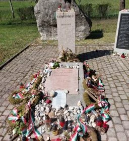 Radnóti abdai síremléke