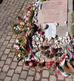 Radnóti abdai síremléke