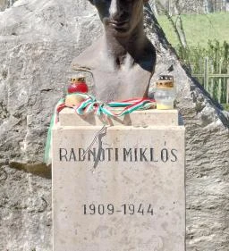 Radnóti abdai síremléke