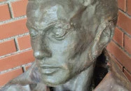 Radnóti Miklós emlékmű Pannonhalma