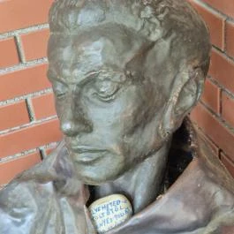 Radnóti Miklós emlékmű, Pannonhalma - Egyéb