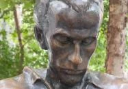 Radnóti Miklós szobor Budapest