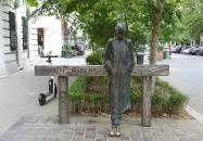 Radnóti Miklós szobor Budapest