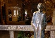 Radnóti Miklós szobor Budapest