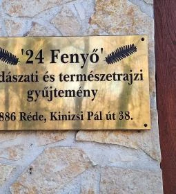 24 fenyő múzeum