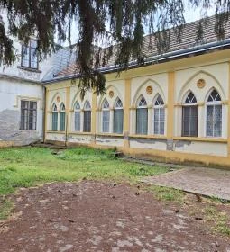 Redl-Nyéki-Podmaniczky Kastély