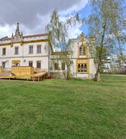 Redl-Nyéki-Podmaniczky Kastély