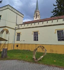 Redl-Nyéki-Podmaniczky Kastély