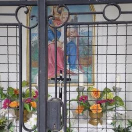 Remetekert, Nagykapornak - Külső kép