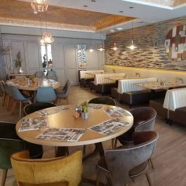 Rengő Étterem, Taksony - Belső