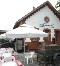 Utasellátó Kávéház & Bisztró