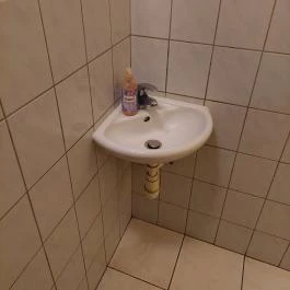 Utasellátó Kávéház & Bisztró Budapest - Mosdó