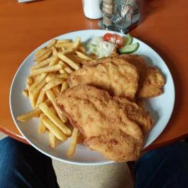 Utasellátó Kávéház & Bisztró Budapest - Étel/ital