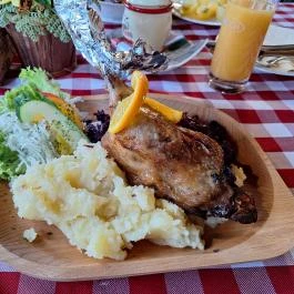 Retro Kisvendéglő, Kiskunlacháza - Étel/ital