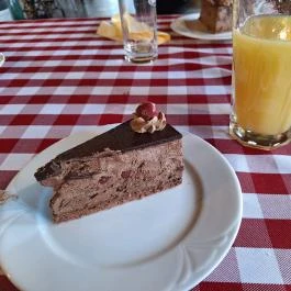 Retro Kisvendéglő, Kiskunlacháza - Étel/ital