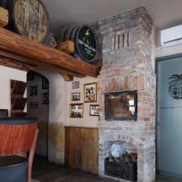 Retro Pub, Ladánybene - Belső