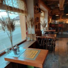 Retro Pub, Ladánybene - Belső