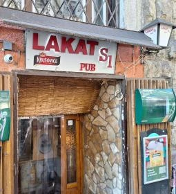 Lakat S1 Pub