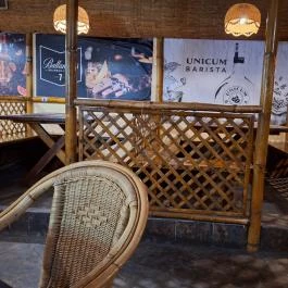 Lakat S1 Pub Budapest - Belső