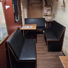 Lakat S1 Pub Budapest - Belső