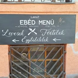 Lakat S1 Pub Budapest - Egyéb