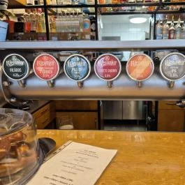 Rizmajer Sörház - Móricz Zsigmond körtér, Budapest - Étel/ital