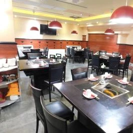 Rizsvirág, Budapest - Belső