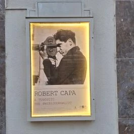 Robert Capa Kortárs Fotográfiai Központ, Budapest - Egyéb