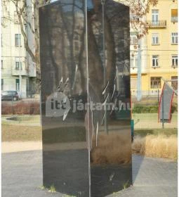 Roma Holokauszt Emlékmű