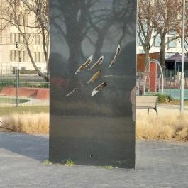 Roma Holokauszt Emlékmű, Budapest - Külső kép