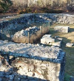 Római őrtorony romjai